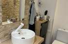 Vand apartament cu o camera,bucatarie,baie ,terasa si balcon