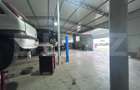 Service auto complet echipat de închiriat, 400 mp, Parcare generoasă - 4