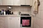 De vanzare apartament cu 3 camere, 3 balcoane, etaj 1, decomandat - 1