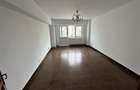 Apartament de inchiriat, zona Unirii, colt cu Patriei. - 3