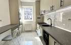 3 Camere Complex Nou Parcare Disponibila - 1