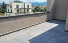 Casă cu Teren 210 Mp în Central - 2