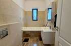 Casa 5 camere parter, in Strejnicu, la 10 minute de Ploiesti.