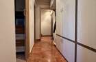Apartament cu 3 camere, cu boxa si garaj, etaj 2 - Dambovita