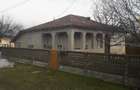 Casă cu 4 camere în Măicănești