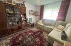Casa de vanzare, pozitionata excelent, ideala pentru relaxare, sau rel - 4
