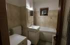 Apartament cu 3 camere decomandat în Girocului