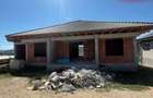 Casa la rosu de vanzare-constructie noua 2025-2026