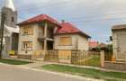 Casa de vinzare in Petresti - 1