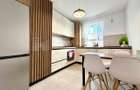 Apartament spatios 3 camere decomandat, parcare, zona Coresi, 3-6 luni - 4