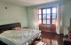 Casa in Ghimbav, 6 camere, S+P+M, SU 300 mp, teren 736 mp, libera la vanzare!