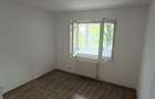 Apartament cu 3 camere semidecomandat în Constructorilor - 2