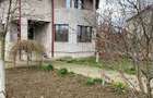 Vand casa in Ulmi, complet mobilata si utilata, 5 dormitoare, living, 2 bai, bucatarie, 230 mp, garaj, beci, 500 mp teren, pret 185 000 euro. - 5