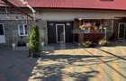 Casa de vanzar 300 mp, teren 36 Arii, zona Hantesti