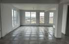 De Inchiriat Spatiu Comercial Etaj 1, Birou , Loc de joaca, Salon de infrumusetare, Frizerie ETC - 3