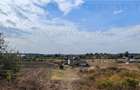 Ferma 3,3ha, din care 2,5ha intravilan, vila 7 camere, D+P+E+M, casa p - 1
