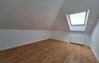 Persoana fizica vand apartament tip mansarda 3 dormitorare + living cu bucatarie open space - 3