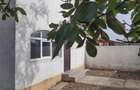 Proprietar vand in centru com. BUTURUGENI Ilfov casa P+E ?i teren 504 mp in rate 90000E