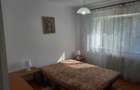 Inchiriez apartament doua camere, decomandat, etaj 1, zona Torontalului, vis-a-vis de Vox ! 0734 662 881