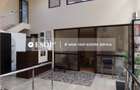 Cladire de birouri cu 15 locuri de parcare individuale, ID 8265 - 7