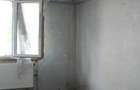 PF vand apartament cu 3 camere decomandat Str. Gloriei, Roman la 10 min de Pia?a Smirodava - 3