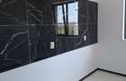Casă cu 2 camere cu Teren 240 Mp în Central