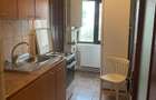 Vand apartament o camera