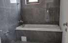 Vand apartament in vila, nou, Pitesti, Trivale. Fagetului, cu parcare