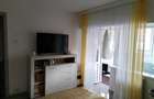 Apartament spatios 2 camere, decomandat (74 mp) Zona Centrala / Piata Sud, Resita Renovat, Mobilat & Utilat Descriere: - 2
