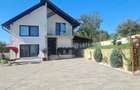 Casa in satul Boholt, com ?oimus, teren 1753 m2 ?i hala produc?ie - 2