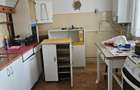 Central-Vand apartament cu 3 camere, balcon si boxa - 3