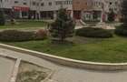 Navodari central spatiu comercial din construcție 2 intrari 2 loc parcare 380