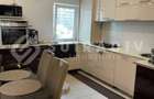 Apartament cu 4 camere, parcare, bloc cu lift- Plopilor