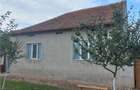 Casa 3 camere , baie , incalzire calorifere Gaiul Mic - 7