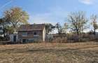 Casa ?i teren de vanzare 11.510m2 Bratova