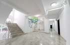 Apartament cu 2 camere // loc de parcare gratuit - 10