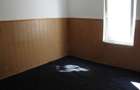 Vânzare Casă 7 camere în Drumul Sarii, intrari separate, curte 338 mp, centrala