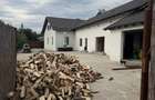Restaurant functional + casa P+M + 2500 mp teren in Comana - 2