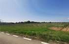 Teren intravilan 4800 mp 23m latime acces asfalt ambele capete Lac 5 - 7