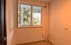 Apartament cu doua camere semidecomandat, piata Domenii - 13