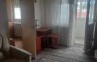 Caransebes. Apartament la etaj 2, cu doua camere, 45.800 euro