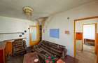Apartament cu 3 camere central la pret accesibil.