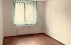 Casa cu 4 camere, curte proprie ?i 2 balcoane ?elimbar - 6