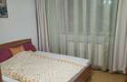 Inchiriez apartament 3 camere - 4