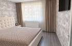 VAND APARTAMENT CU 3 CAMERE, RENOVAT, MOBILAT SI UTILAT PITESTI Locatie: Cartierul Trivale, Complex 2, 70 mp, Et 6, Lift, Centrala proprie
