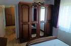Apartament cu 3 camere ,de vanzare, in Petrosani,stada Independentei - 5