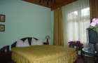 Inchiriez apartament in vila, Sinaia centru - 1