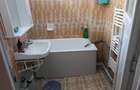Inchiriez in Iasi ap. cu 3 camere ultracentral ,bucat. ,baie,balcon vis-a-vis de Pal.Culturii si de Moldova Mall ,la mezanin stare excelenta . - 2