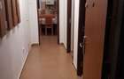 Camera de inchiriat la apartament cu 3 camere - 8