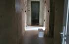 Apartament cu 4 camere de vanzare, etajul 1, str. 1 Mai